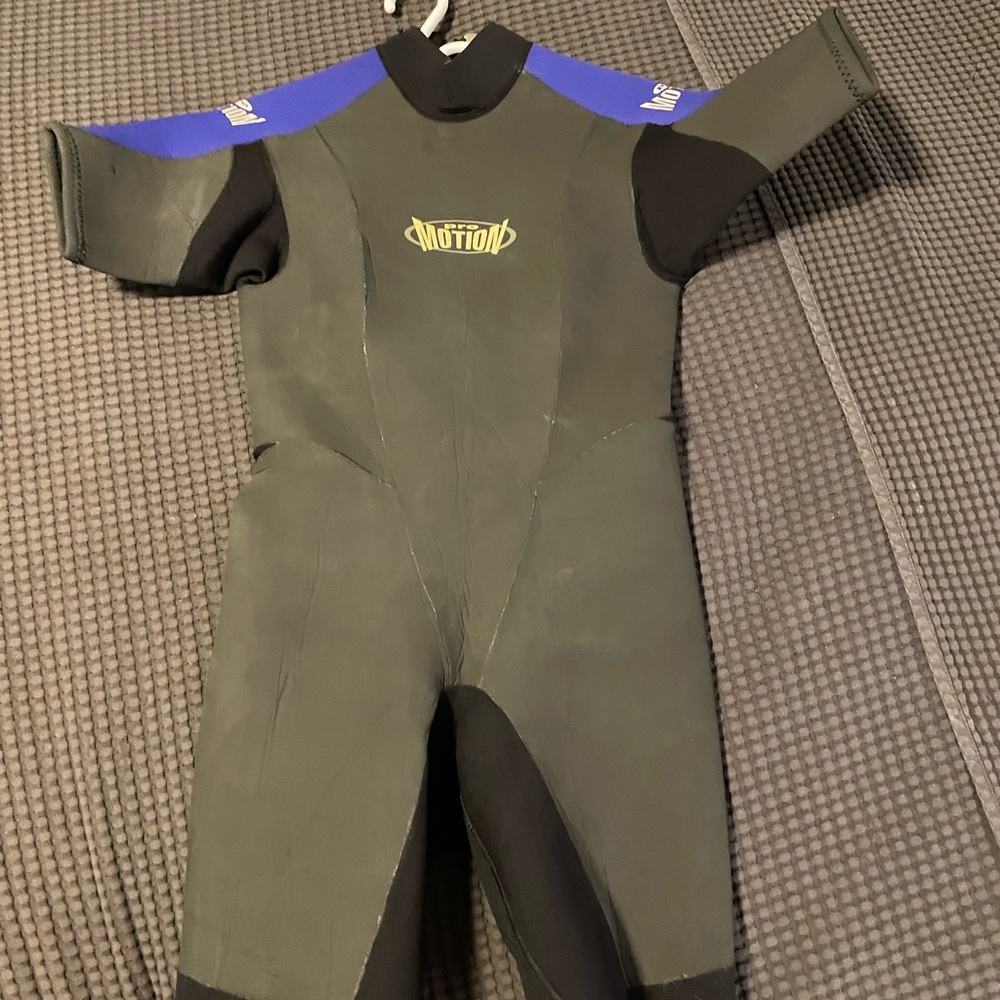 Wet Suit